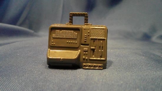 Picture of 1986 grey accessory pack mainframe computer