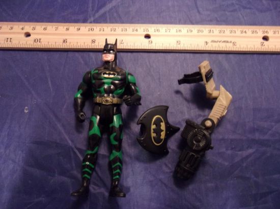 Picture of 1993 kenner batman jungle tracker incomplete