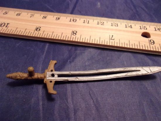 Picture of 1996 series 7 zombie spawn brown sword