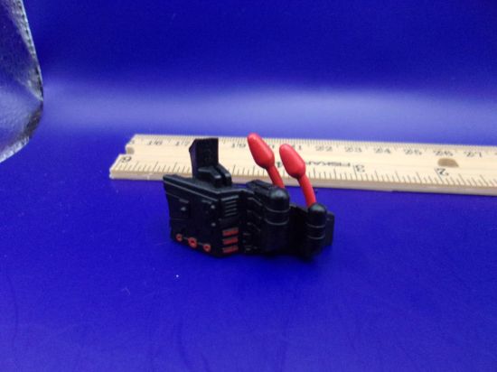 Picture of 1996 spawn shadowhawk series 4 shoulder armor