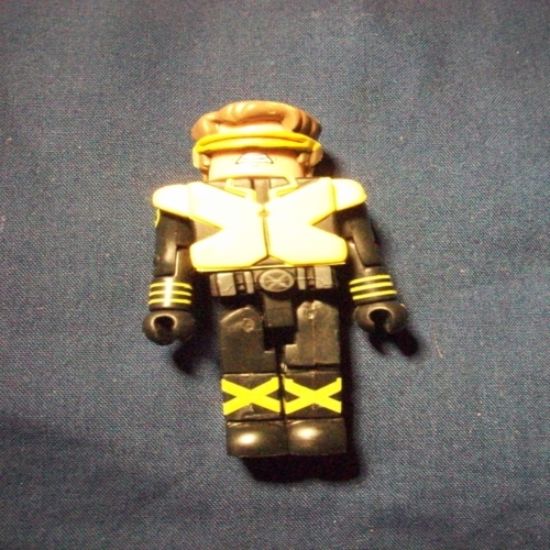 Picture of marvel minimates cyclops figure