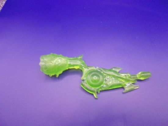 Picture of 2010 green lantern movie weapon