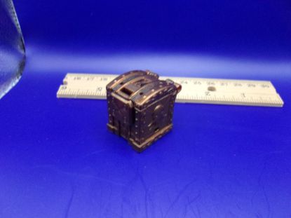 Picture of treasure x sunken gold chest