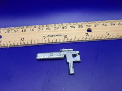 Picture of 1997 spawn movie jessica priest gun