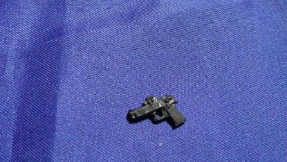 Picture of 2011 avengers movie grapple blast black widow gun