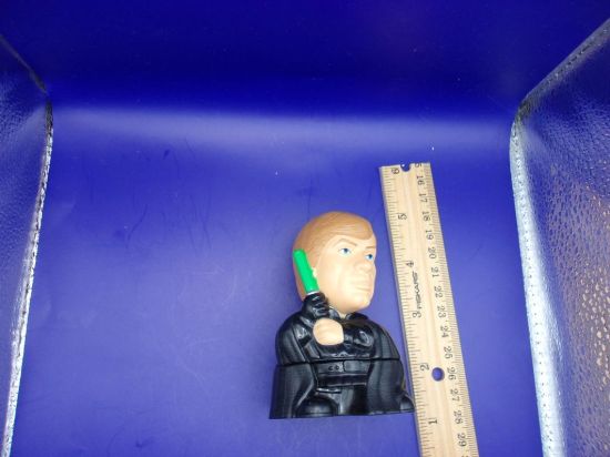 Picture of 2005 burgerking starwars toy