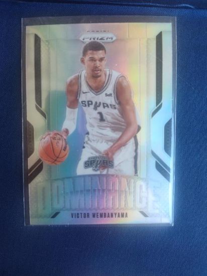 Picture of 2025 panini prizm dominance #7 victor wembanyama