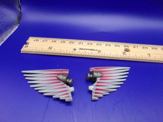 Picture of 2013 transformers scorn wing set