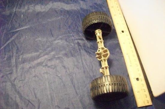 Picture of 1990 hammer axle with wheels