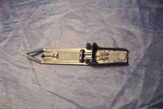 Picture of 1991 ice sabre front ski