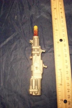 Picture of 2009 charbroil v4 launcher and missile