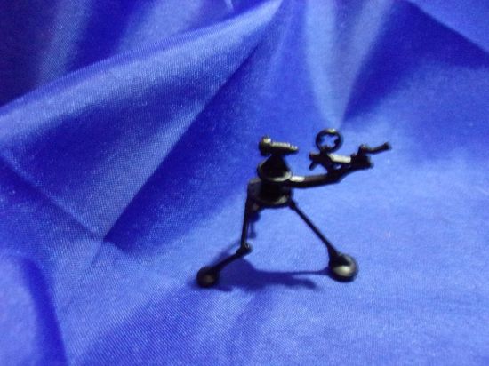 Picture of 1989 downtown scope with stand